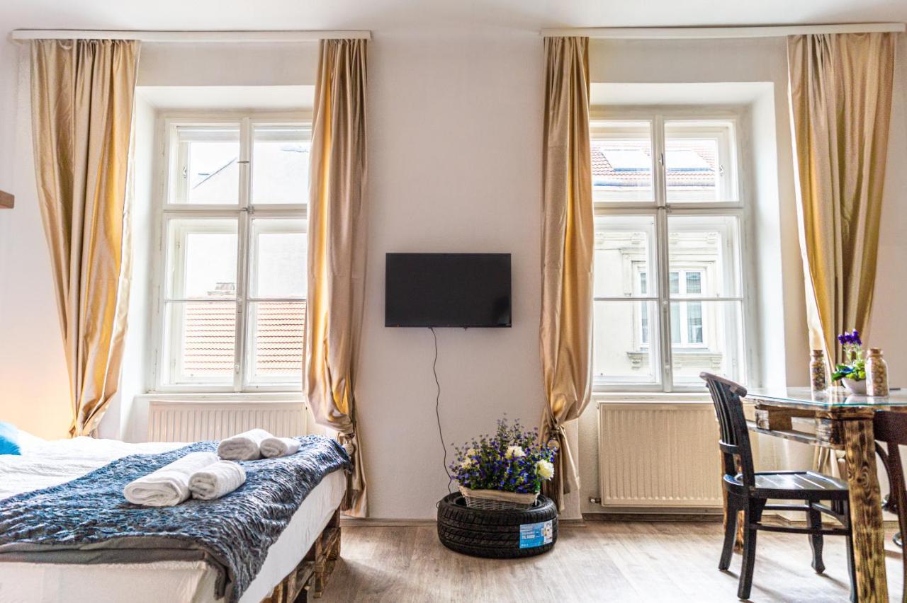 2Br- Available In Lockdown & Perfect For Longstays Wien Exterior foto